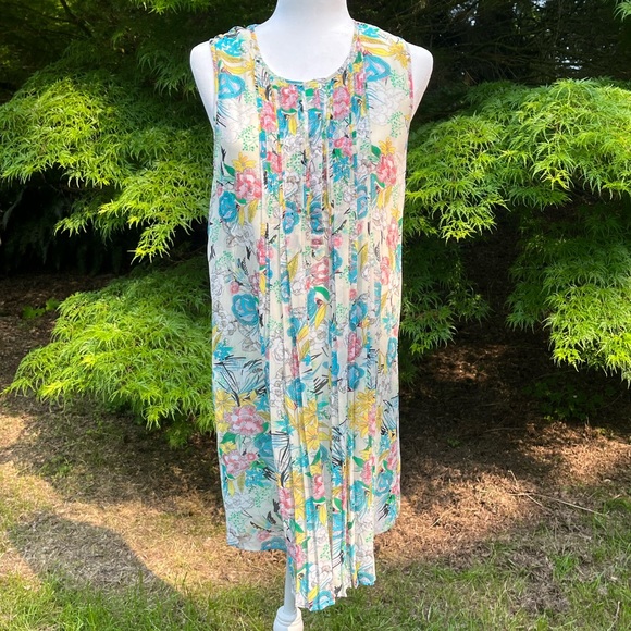 EUC DR2 WATERCOLOR FLORAL CHIFFON DRESS - Picture 9 of 9